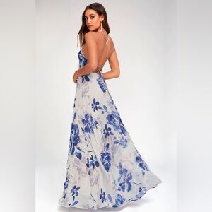 Lulu’s All I Need Grey Floral Print Lace-Up Maxi Dress